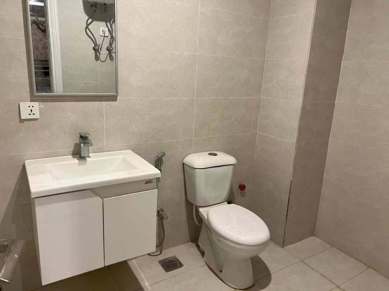2 Bhk Apartment Available In Al Qasmiyah Sharjah